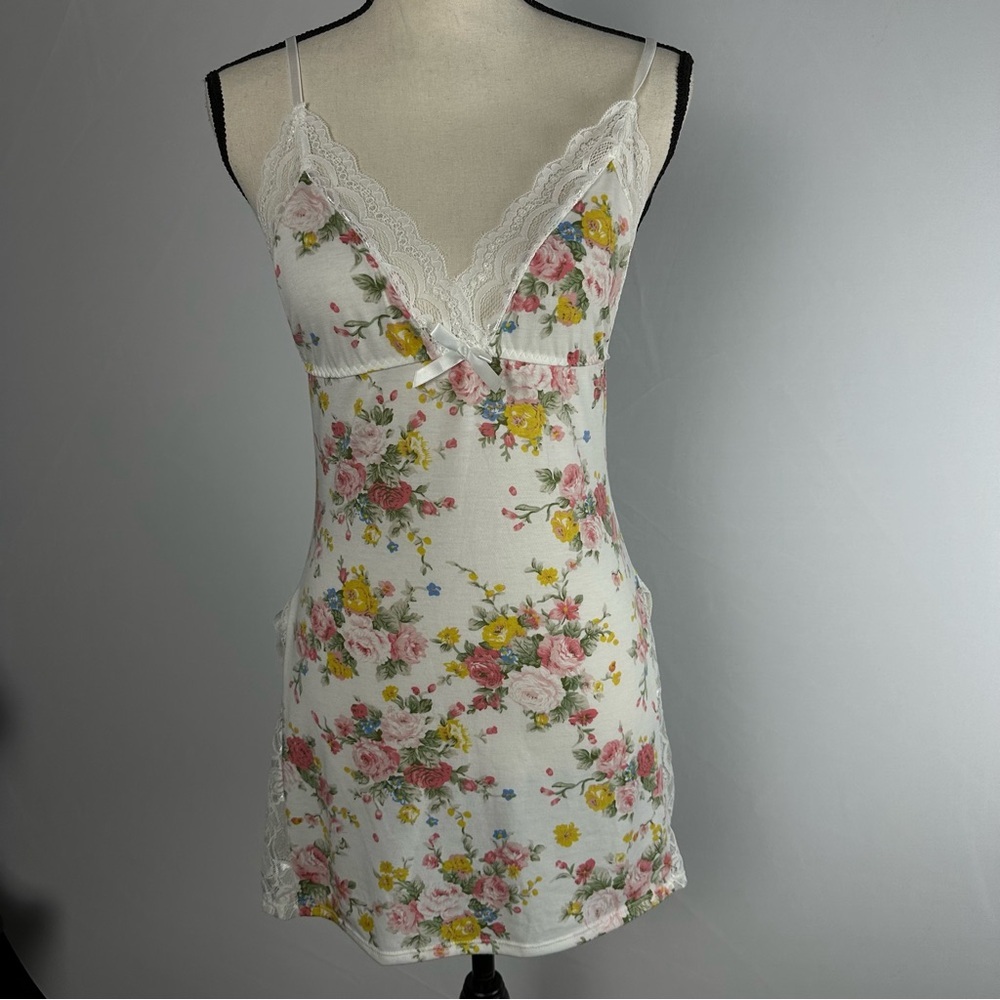 AVID LOVE pink floral lace bow nightie - size medium